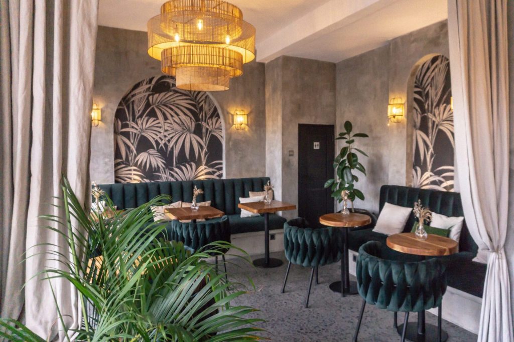 Cafe Coach (9)