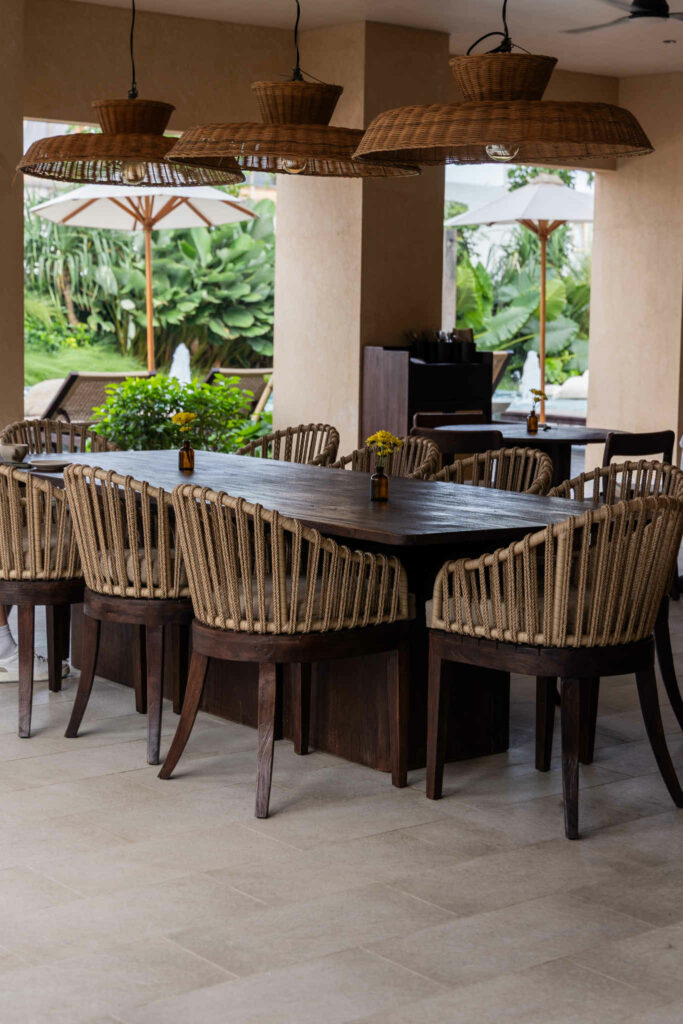 Furniture & Spaces (11) (2)